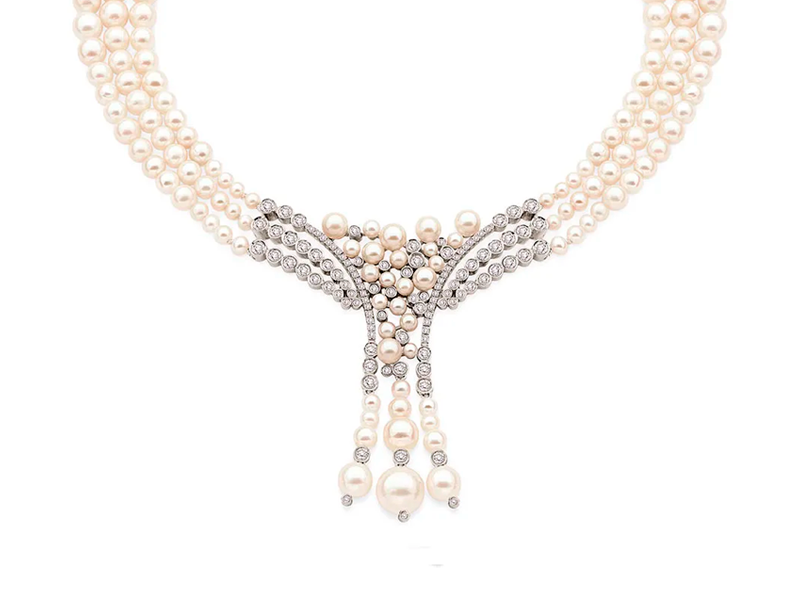Colar de pérolas com diamantes e ouro branco 18k
