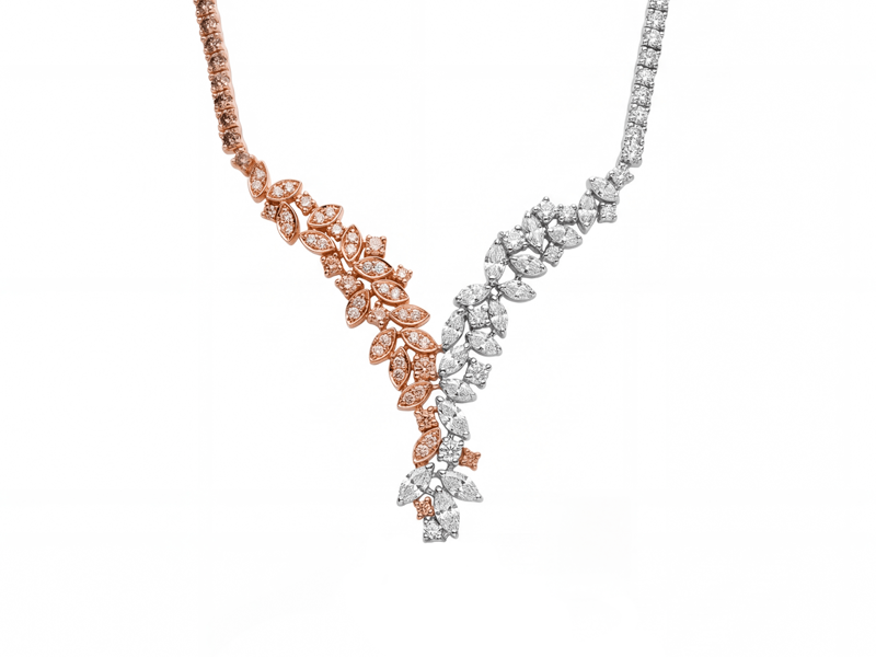 Colar em ouro rosé e ouro branco com diamantes e diamantes brown