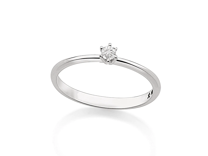 Anel solitário em ouro branco com diamante de 0,20 ct