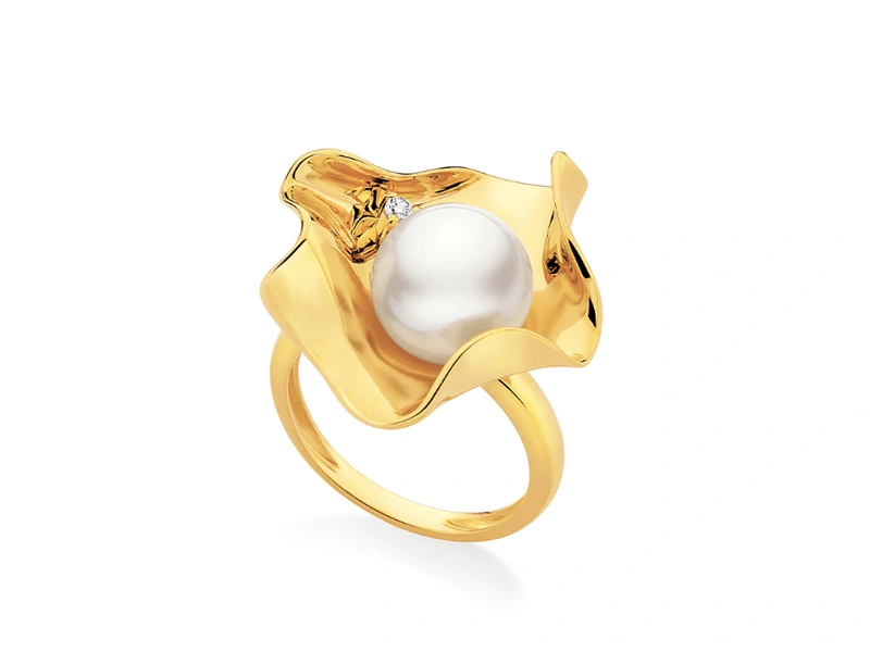Anel em ouro amarelo com perola south sea da Julio Okubo