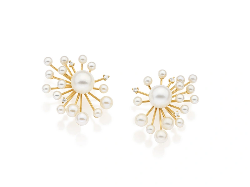 Brincos em ouro amarelo com diamantes e pérolas Biwa da Julio Okubo